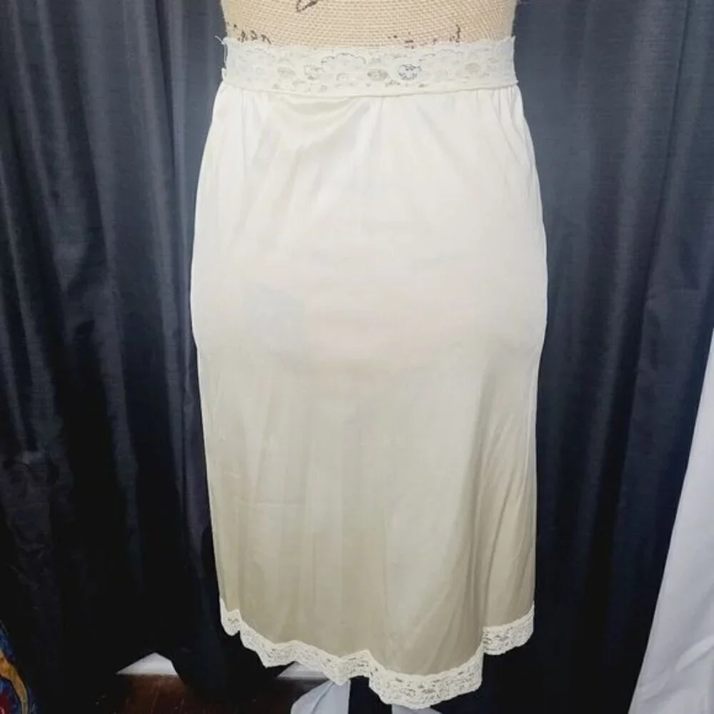 Vintage Ivory Lace Applique Half Skirt Slip - Picture 7 of 16